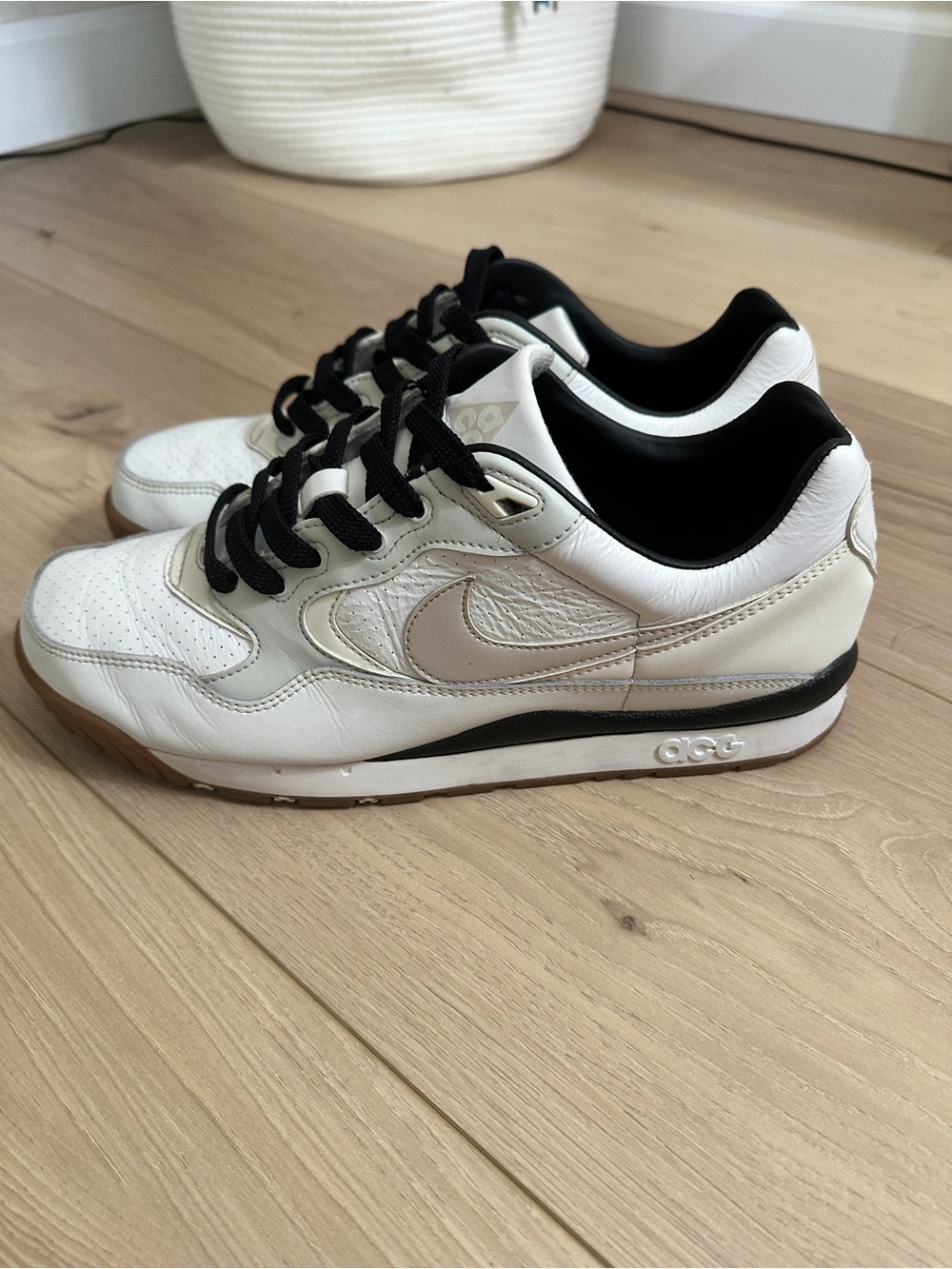 Nike Air ACG Wildwood White/Gum Men’s Size 10.5